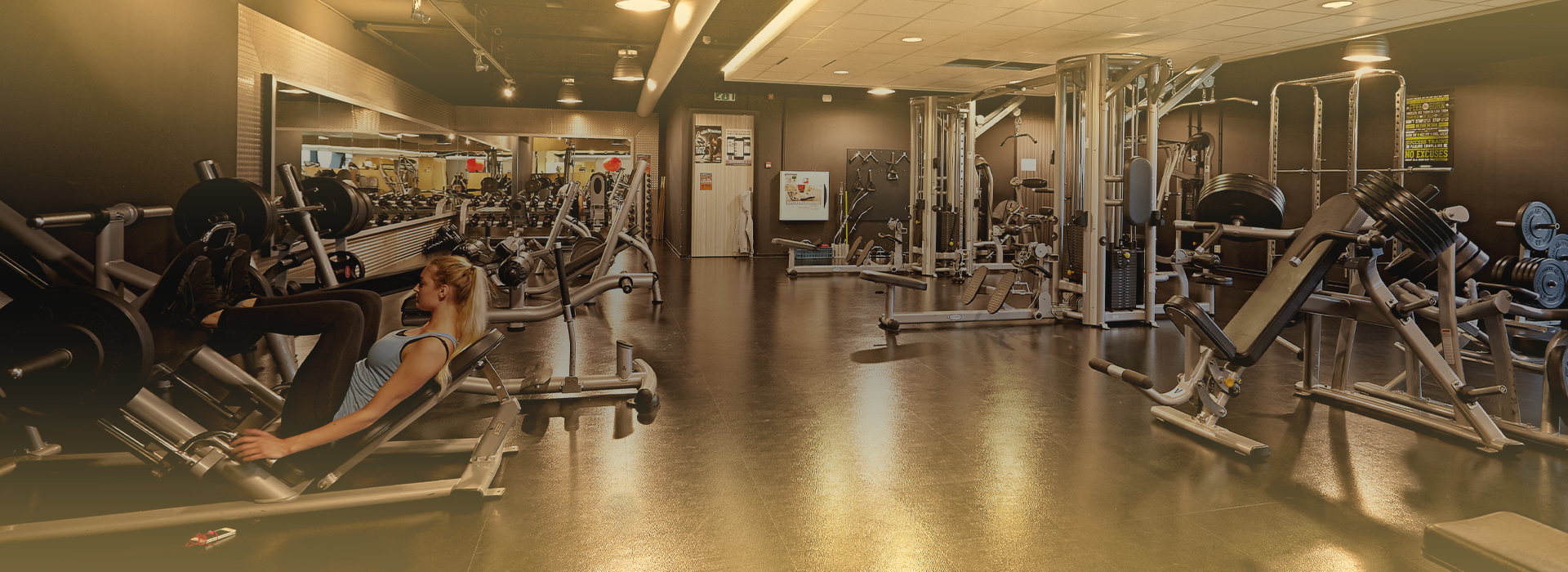 Ontdek de wereld van fitness bij Van Hellemond Sport - waar elke stap telt op weg naar fit en gezond. 